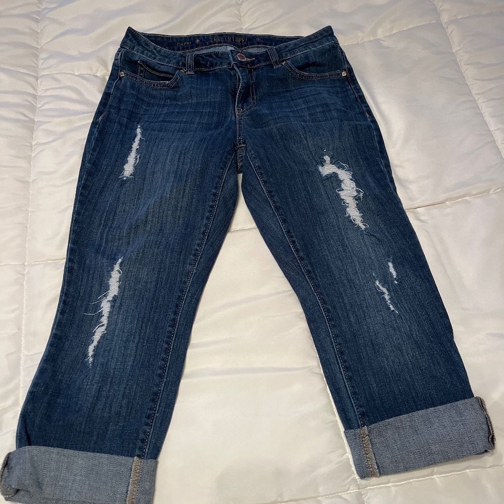 Jennifer Lopez capris size 4